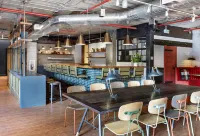 The Revolution Hotel - Business