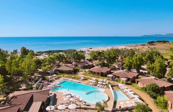 蒂利古耶爾塔華麗露營村酒店