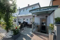 Schnitzelhaus Und Pension Stadt Rosbach Hôtels à : Friedberg