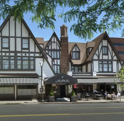 Seven Gables Inn, St. Louis West, a Tribute Portfolio Hotel Hotels in Clayton