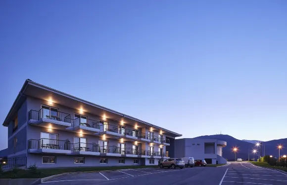 約阿尼納亞爾 Spa 酒店