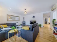 Superior Central Stay - Condos