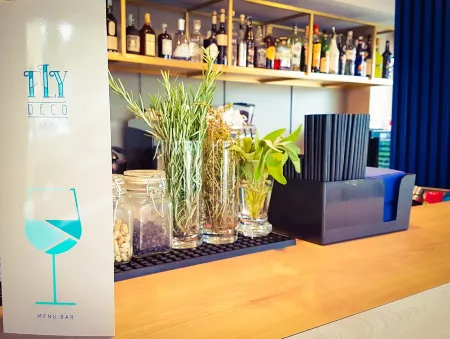 Fly Decó Hotel Отели рядом со станцией Ferrovia Roma-Ostia-Lido