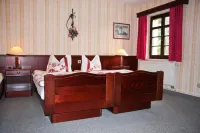 Hotel Wenzels Hof Hôtels à : Zwethau