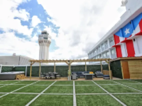 San Juan Airport Hotel โรงแรมในแคโรไลนา