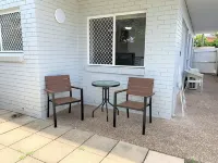 Broadwater Keys Holiday Apartments Hotels in Labrador