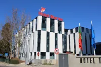 Star Inn Lisbon Airport Hotels near Humberto Delgado Airport