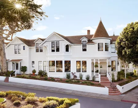 Gosby House Inn, A Four Sisters Inn Отели рядом с достопримечательностью «Асиломар Бич Вью»