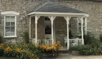 Corner George Inn Bed & Breakfast Hotels in Prairie du Rocher Precinct