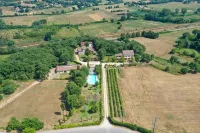 Three-Room Apartment on the Outskirts of Chianti