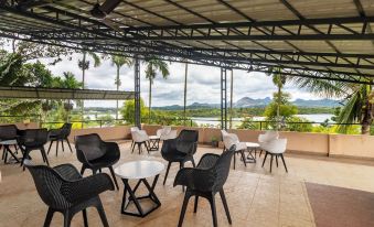 Karapuzha Village Resort