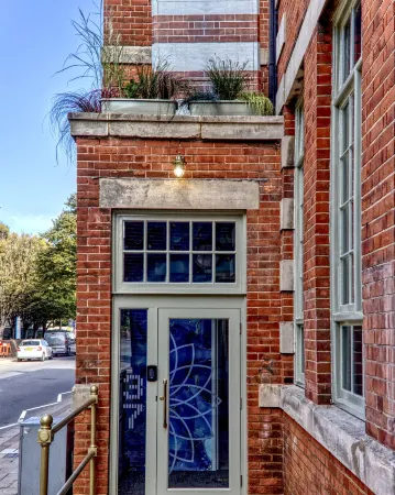 Sleep Hotel Отели рядом с достопримечательностью «High Salvington Windmill»