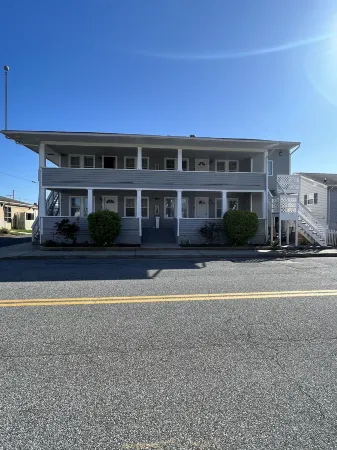 Crystal Sands Apartments