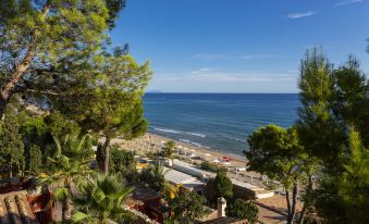 Aeneas' Landing Resort
