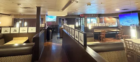 Art Infiniti Hotel Отели в г. Мейпл Ридж