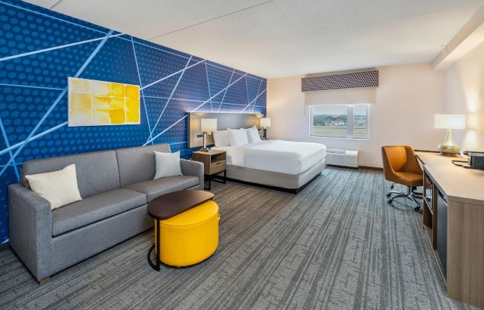 Comfort Inn  & Suites