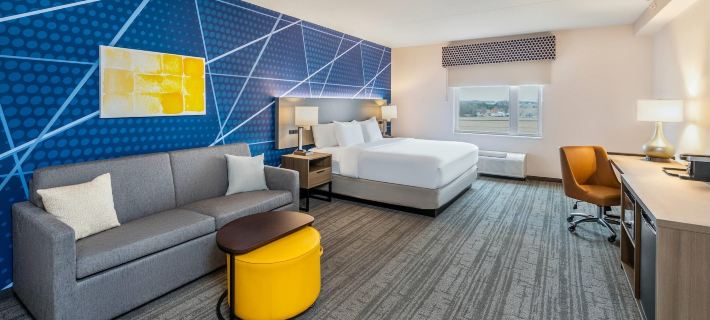 Comfort Inn  & Suites Hotele w: Simcoe County