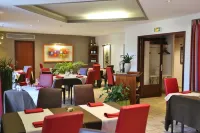 Best Western Hotel le Pont DOr Hotels in Saint-Pierre-Toirac