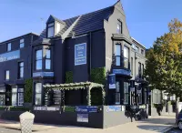 The Clifton - parcheggio