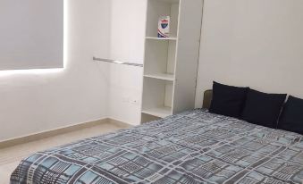 Devoted Hoestel in Cancun with Equipped Kitchen, Pool, Close to Beaches & More!