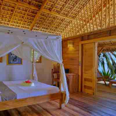 Manja Kely Lodge Rooms