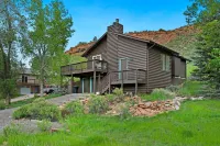 Amazing Sunsets, Biking, Boating and More at the Horsetooth Stoop! Hotels near Horsetooth Mountain Open Space