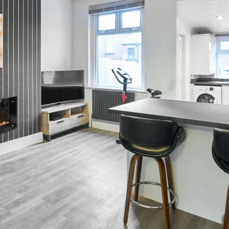 Host Stay Thurstane Street