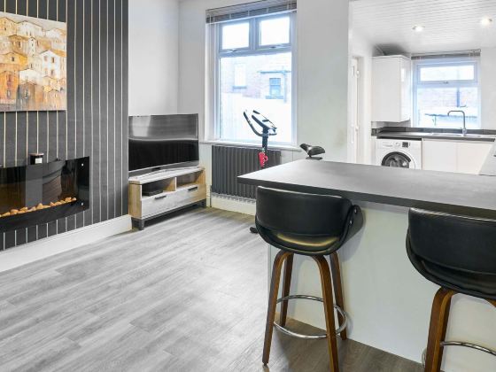 Host Stay Thurstane Street