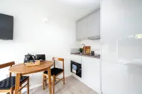 Dandi Northolt Road in Harrow Hotels in Ruislip