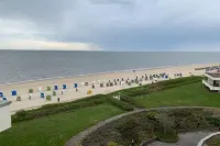 維克南海灘的帶泳池頂層公寓