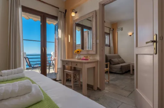 Agnanti Hotel Apartments