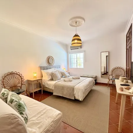 Vilamoura White House Villa with Pool by Homing