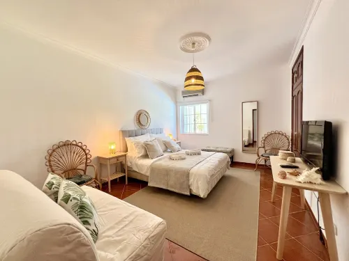 Vilamoura White House Villa with Pool by Homing