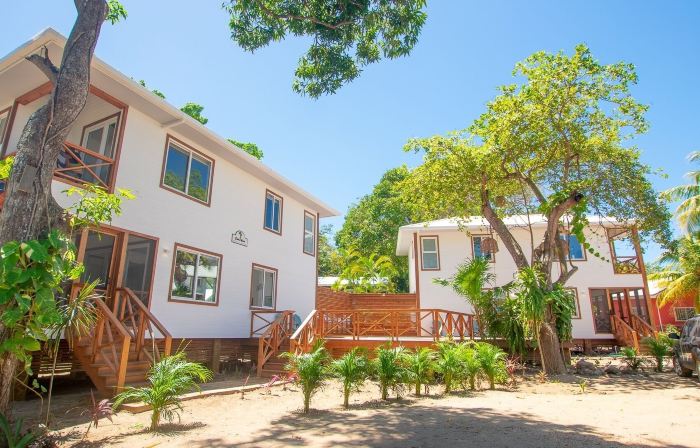 由RedAwning提供的Casa Coral 和 Casa Palmera 4卧室住宅