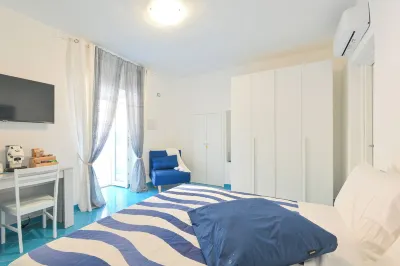 Chiaia Di Rose Rooms & Apartment Hôtels à : Serrara Fontana