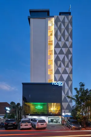 RADJA ART & BOUTIQUE HOTEL SIMPANG LIMA Отели рядом с достопримечательностью «Лима»