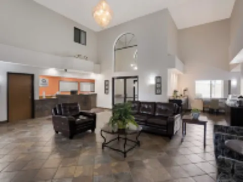 Quality Inn & Suites Junction Hotels in Junction