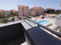 Apartments & Rooms Danivan Pool Villas - Mountain view