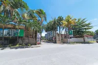 The Ritz Hotel at Garden Oases