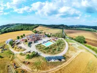 Cottage in Asciano with Pool and Terrace