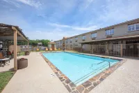 Best Western Plus Fredericksburg Hotels in Fredericksburg