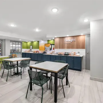 Spark by Hilton Biloxi Ocean Springs