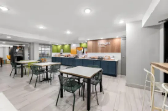 Spark by Hilton Biloxi Ocean Springs