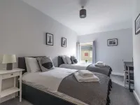 Chestnut House - Sleeps 4 - Pet Friendly -Parking Hotels in Ashington