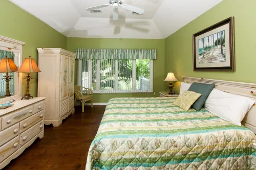 Awesome Beach Home, Private Pool, Lagoon View, Pet friendly, just discounted