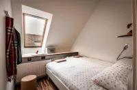 Cube Central Rooms for 2 Hotels in Trnovo District