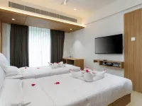 The Trios Hotel Kochi โรงแรมใกล้วัดศิวะ