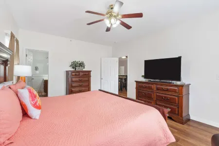 Lakefront Sanctuary II at Indian Point