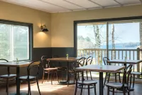 Ocean Gate Resort Hotels in Boothbay