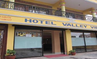 MeroStay 101 Hotel Valley View Inn